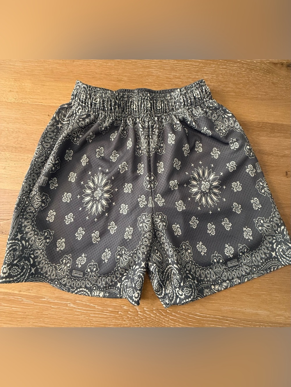 Bravest Studio Multi short, size M